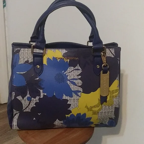 Emma & Sophia Leather Tote - Picture 1 of 5